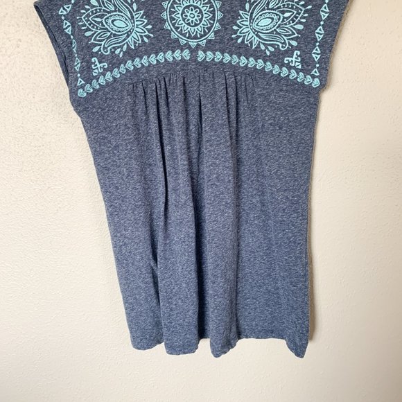 Roper Blue Embroidered V Neck Top - Picture 6 of 8
